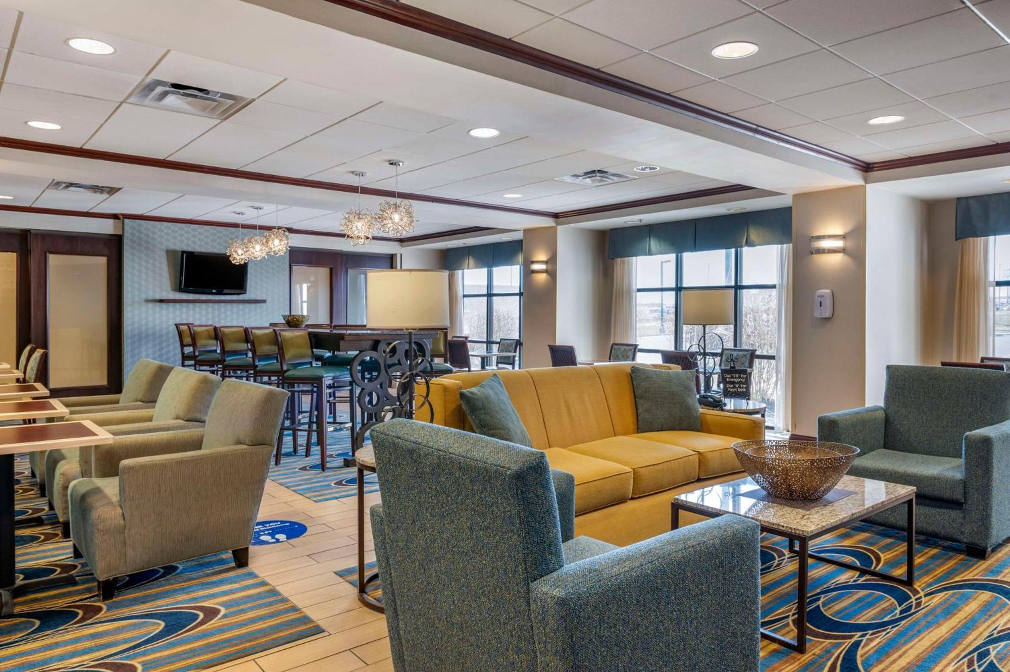 Hampton Inn Greenfield Eksteriør billede